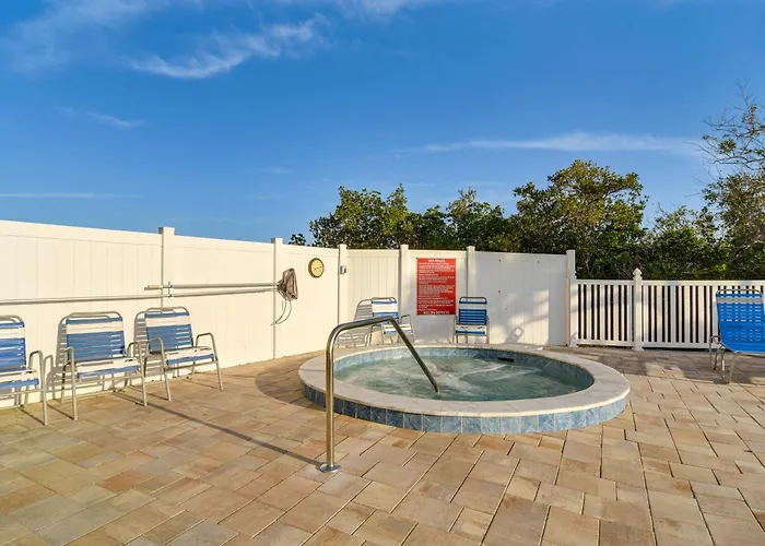 Balcony & Views: Sunny Indian Shores Condo! Clearwater Beach